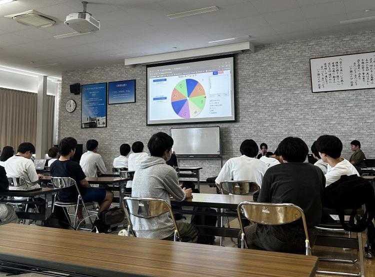 【情報システム学科】学科交流会を開催！
今年は「校内ウォークラリー」だ！