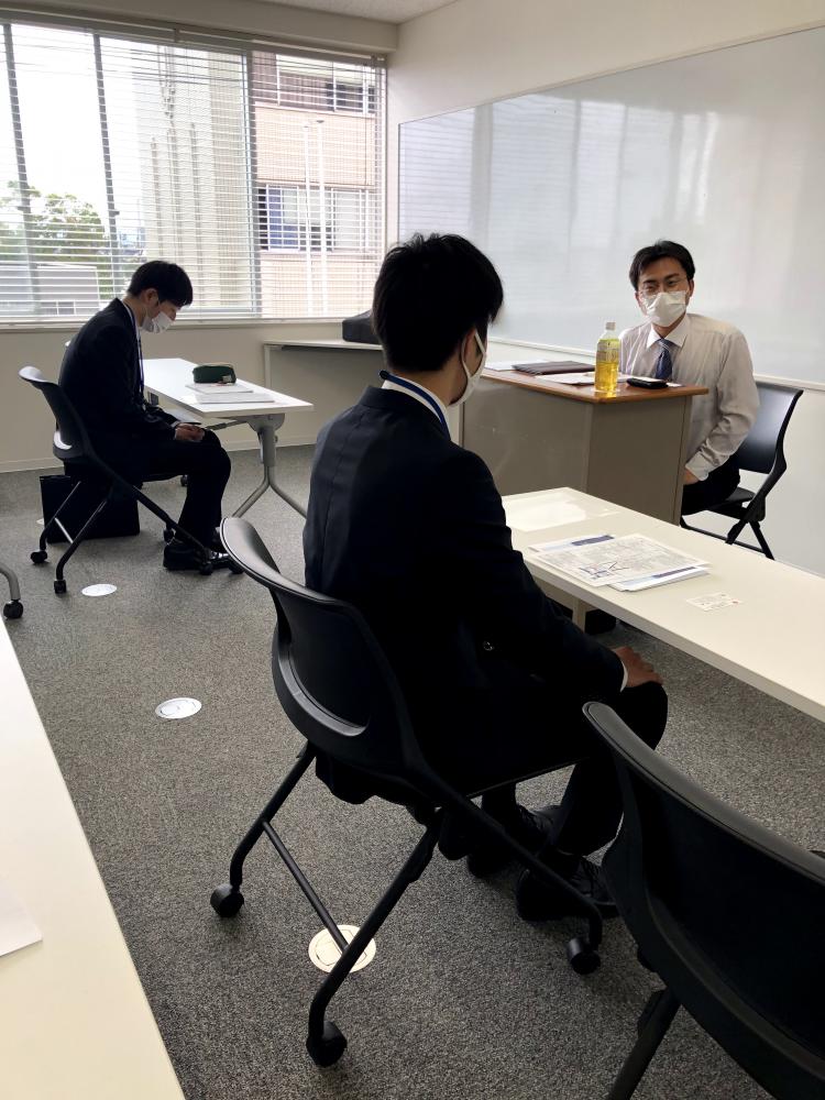 校内企業説明会を開催しました！